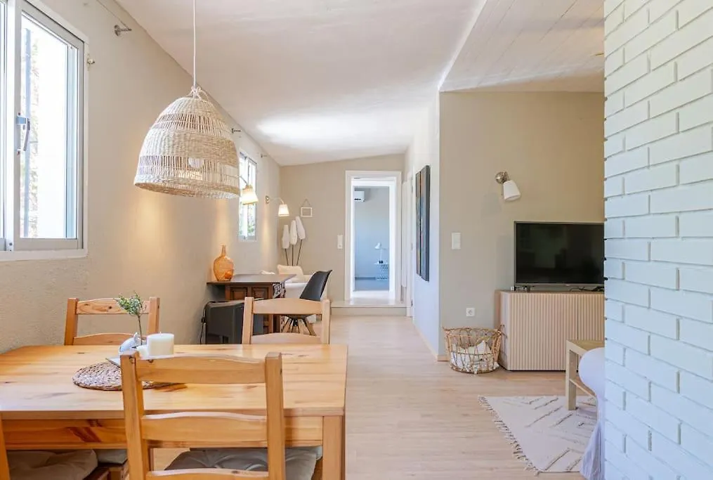 Villa Lovely Holiday Residence - Delicious Pool And Padel Malaga