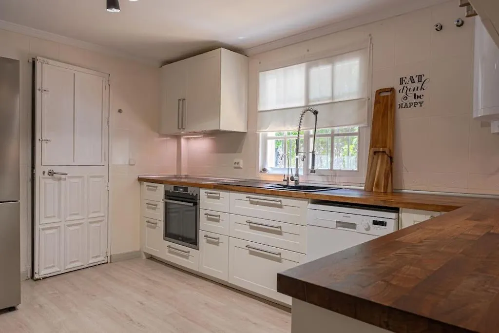 Villa Lovely Holiday Residence - Delicious Pool And Padel Málaga Spagna